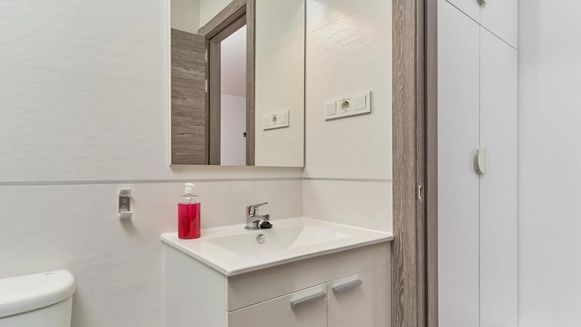 Nerja Boutique B1 Street Level Apartment Spain